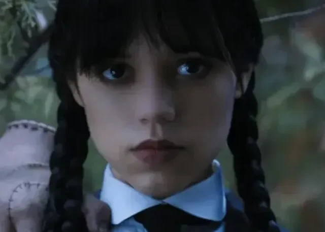 Netflix上线人气最高的美剧，一口气就放出四集，真的是过瘾