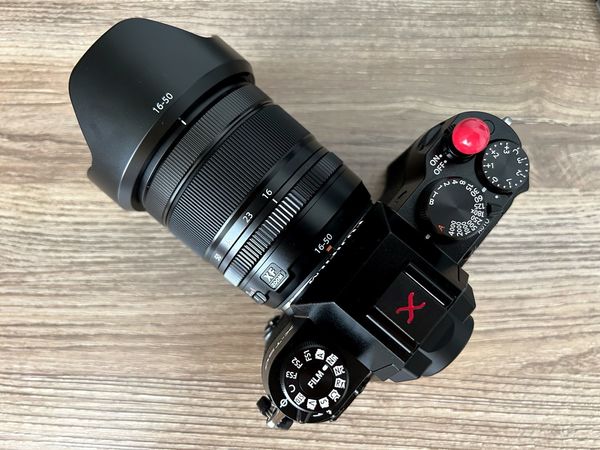 富士XT50轻体验：复古颜值与实用性能的平衡之选