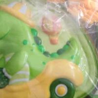 背上水枪的夏天，成了孩子的快乐源泉