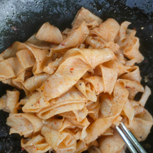 红新食品干面皮干凉皮：美味速食，健康之选