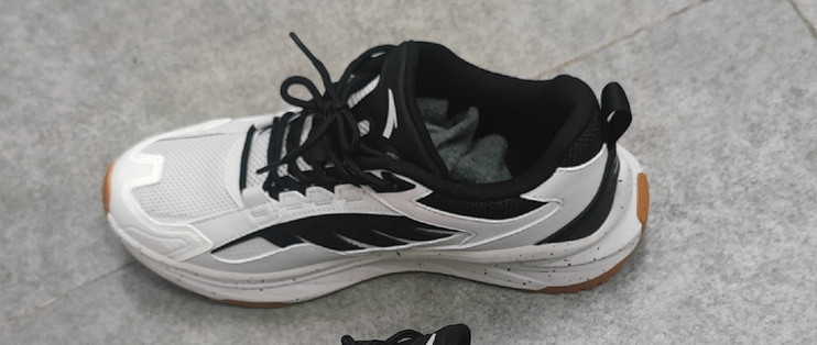 探风 安踏户外:探索自然的伙伴