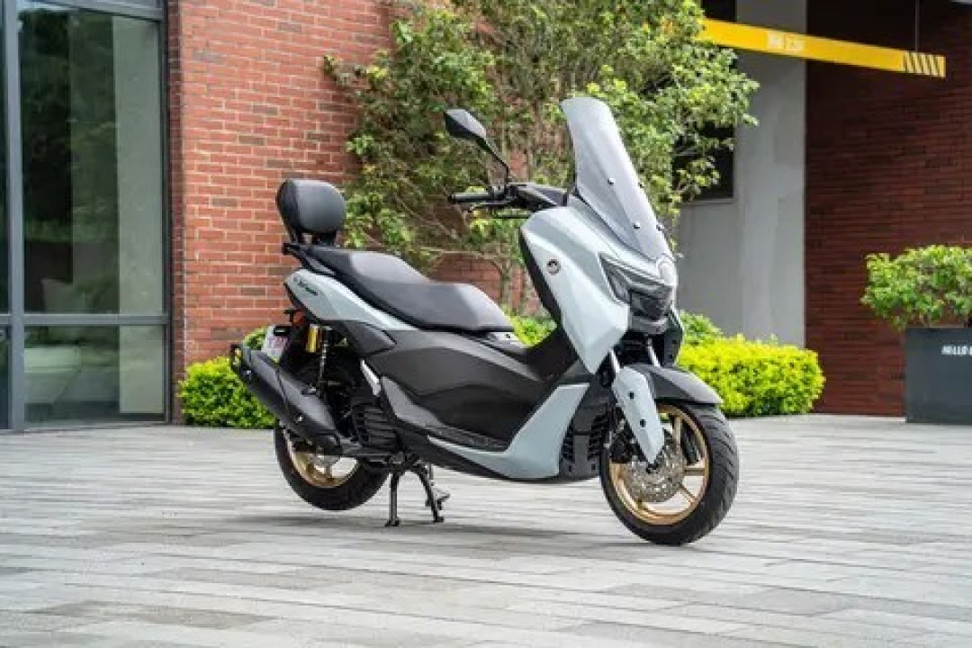 飞鹰NX150上市:水冷引擎+TCS+ABS,顶配未过万