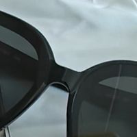 海伦凯勒H2207太阳镜：驾驶与时尚的完美融合