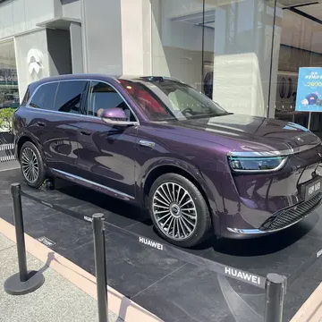 问界M8纯电版实车！预售37.8万起，最高续航705公里，8月上市