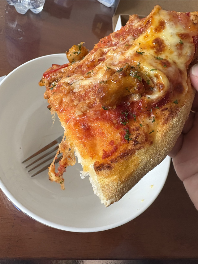 美国排名第一的连锁披萨品牌，却在中国连年亏损？