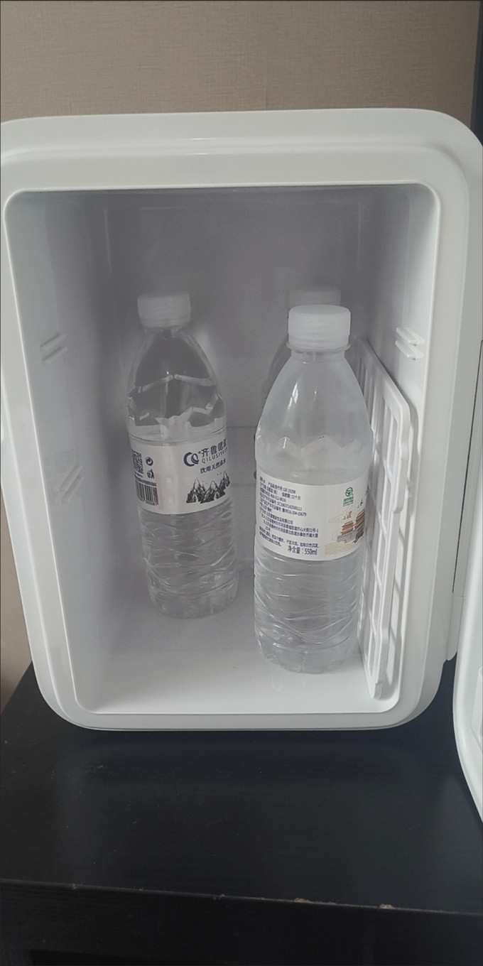 美的车载冰箱
