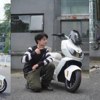明星同款新日电动车：硬核骑士之选 VS 元气少女座驾，全网都在夸