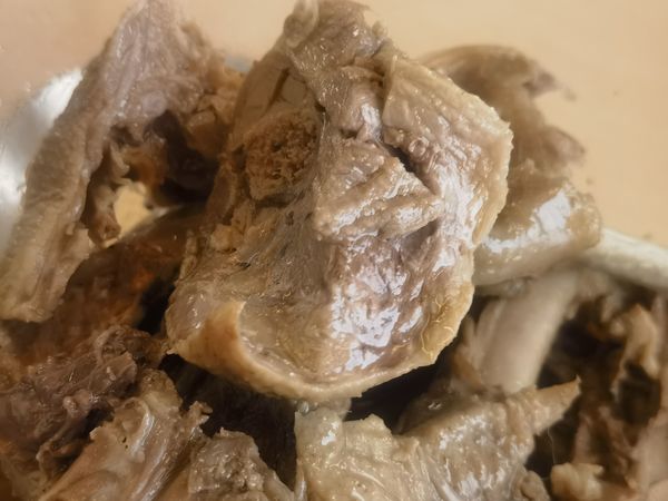 旅途美味之选：重庆名小吃胖子妈盐水鸭