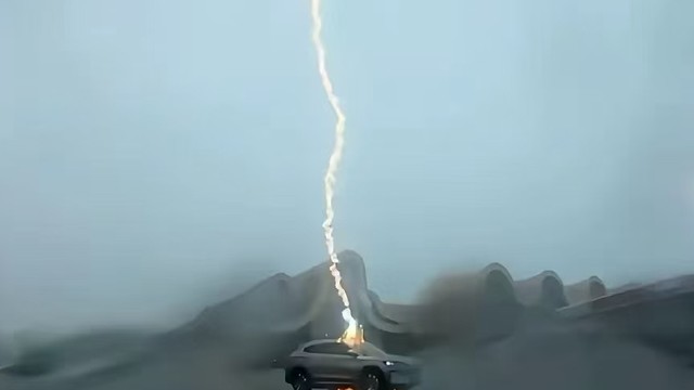 硬抗三次雷击！比亚迪硬核“质量测试”验证安全实力