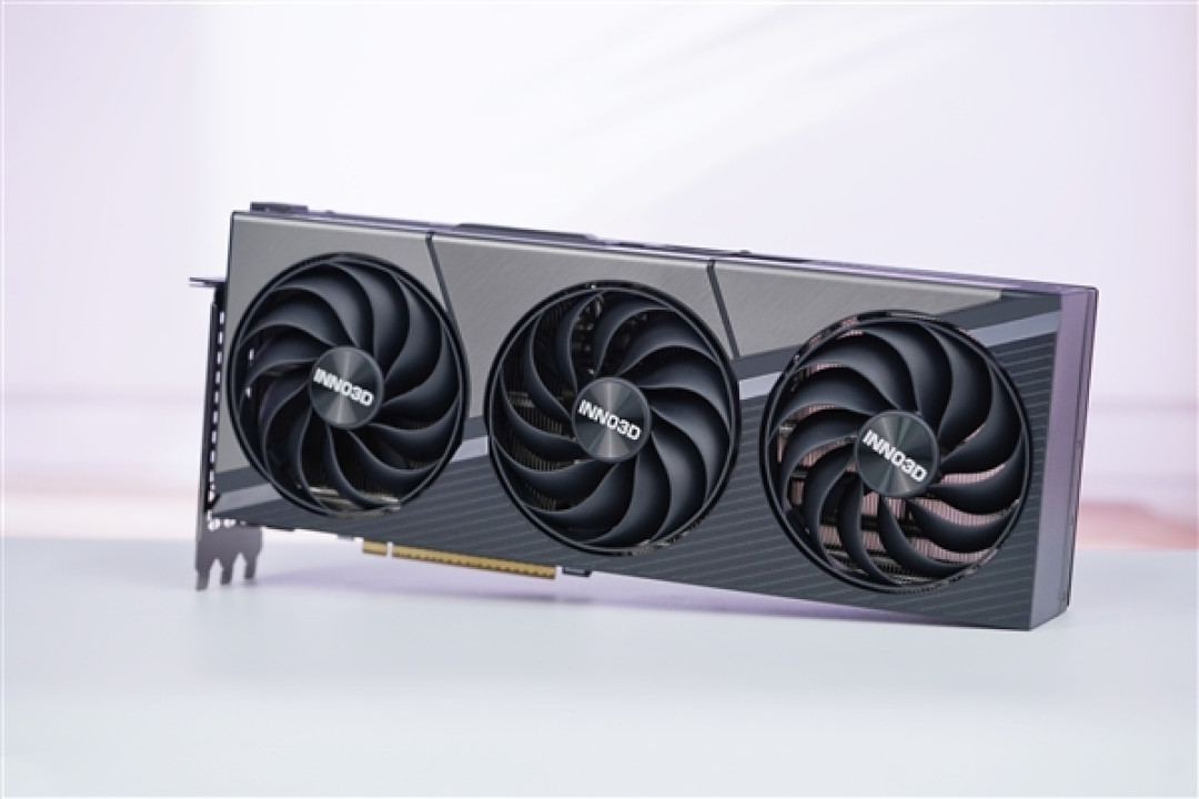 撞色栅格典雅大气!映众RTX 5090D v2曜夜X3 24GB显卡图赏
