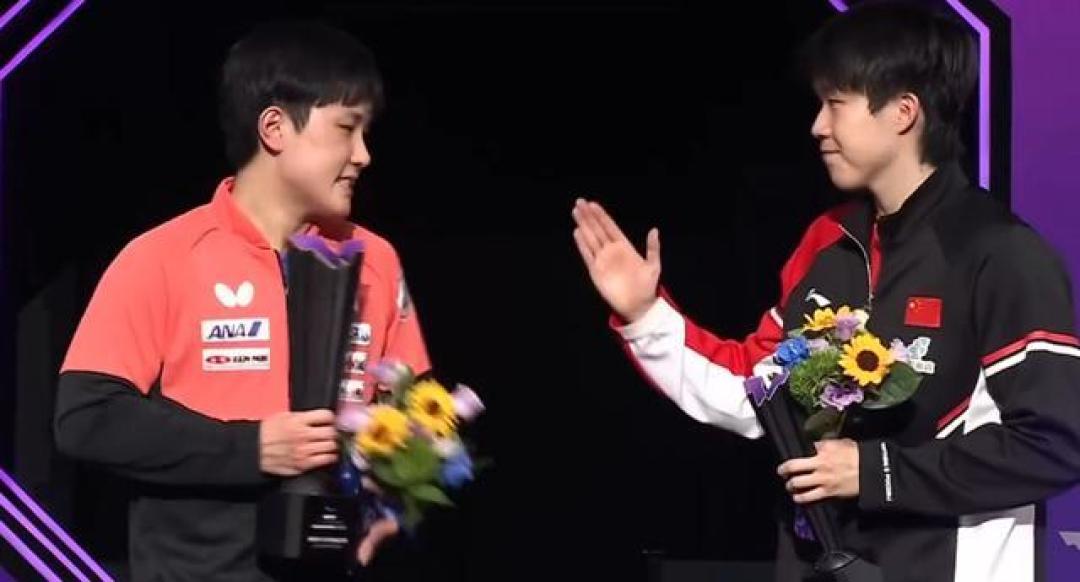 张本智和医疗暂停引发乒坛规则争议 许昕解析战术边界与制度漏洞