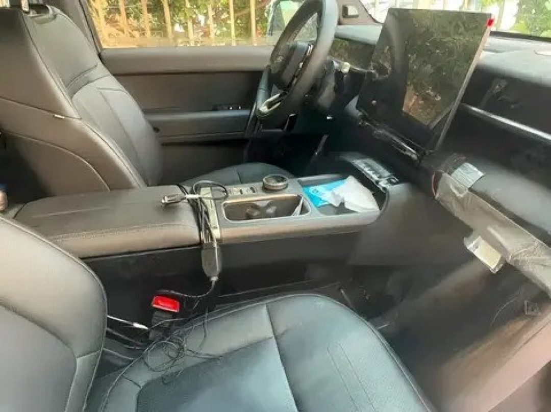 iCAR V27内饰曝光,硬派设计搭增程式混动系统