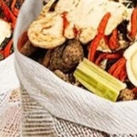 电养青年的三伏天养生，泡脚祛湿不靠谱？