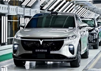 华为乾��ADS4、鸿蒙座舱上车！全新岚图知音预售：22万起