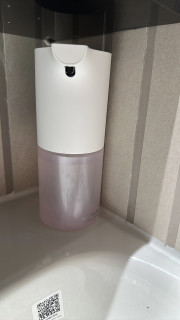 小米自动洗手液机，伸手即出泡沫