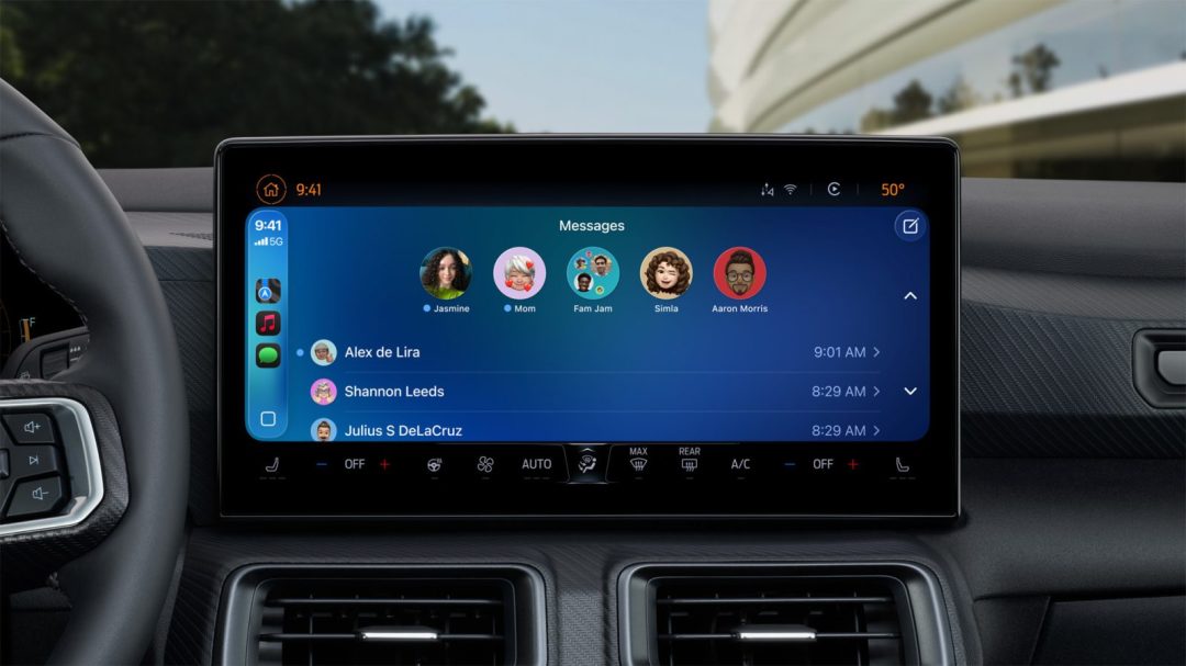 iOS 26 CarPlay 界面设计遭吐槽:布局混乱、体验下降
