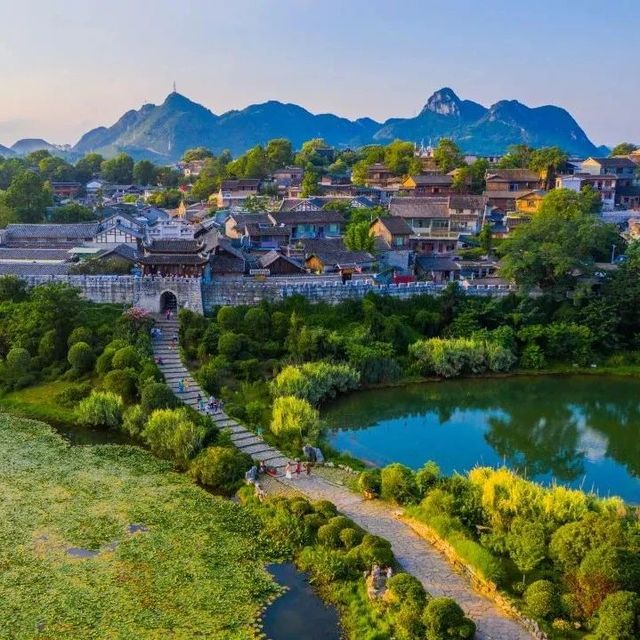 【小众推荐】2晚￥1099起住5A级古镇内轻奢酒店，吃喝玩乐游一价享，玩转均温23℃的度假天堂！