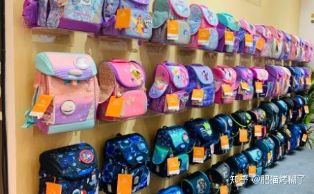 小学生书包哪个品牌好？