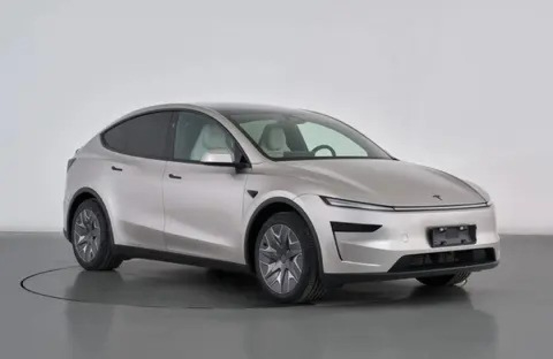 特斯拉推六座版Model Y L，空间升级挑战市场新高度