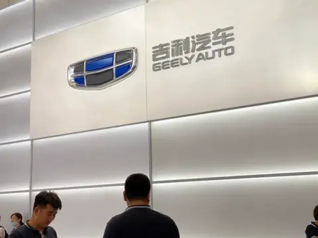 燃油车与电动车时代交锋:选择背后的生活方式与未来方向