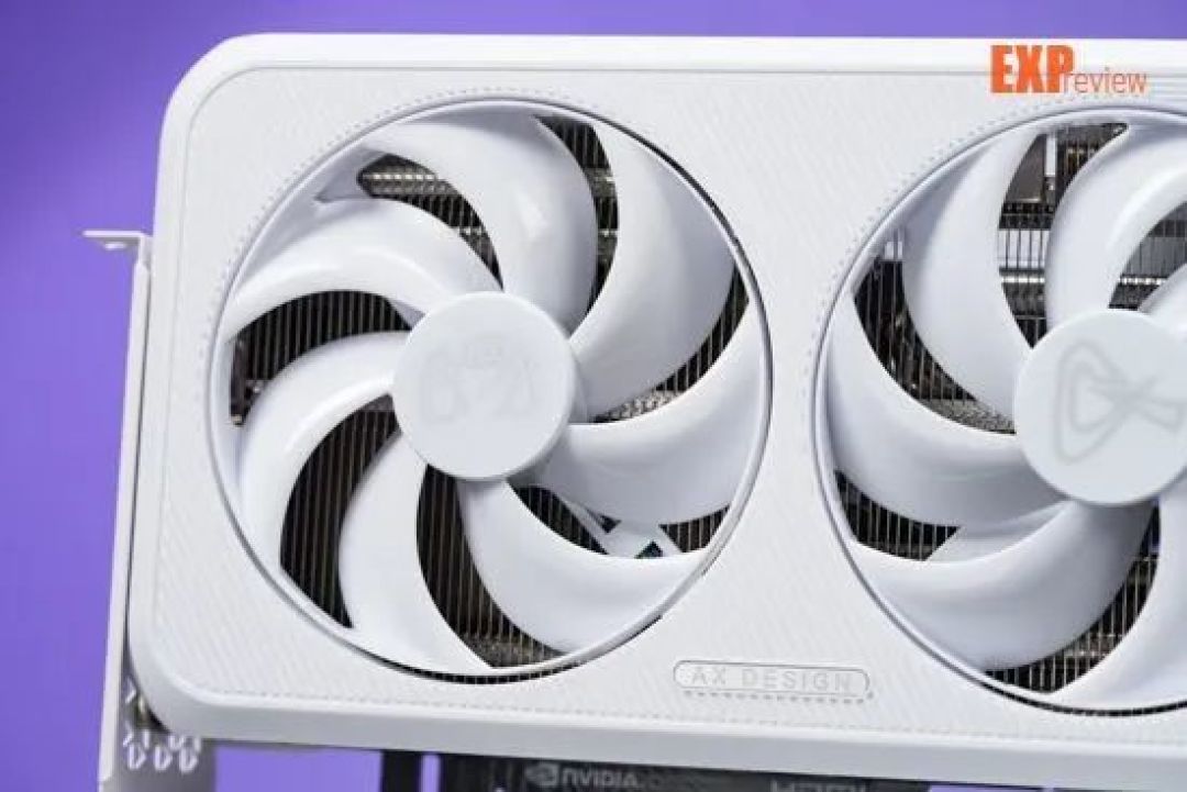 AX电竞叛客 RTX 5070 X3W MAX评测：观感更清爽的纯白2K游戏显卡