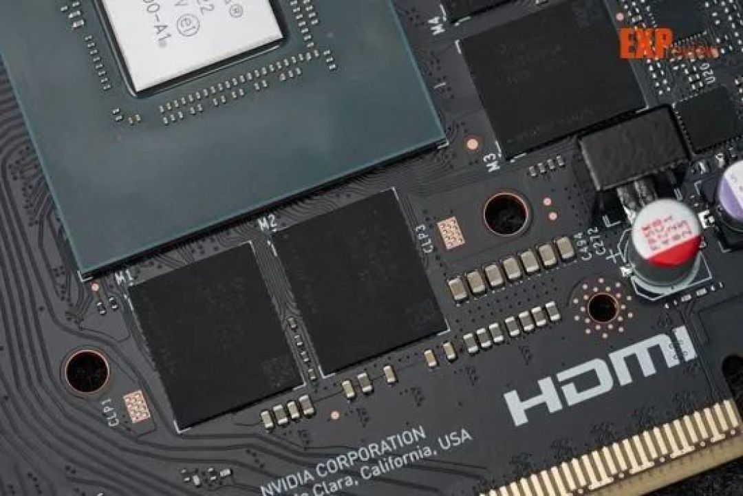 AX电竞叛客 RTX 5070 X3W MAX评测：观感更清爽的纯白2K游戏显卡