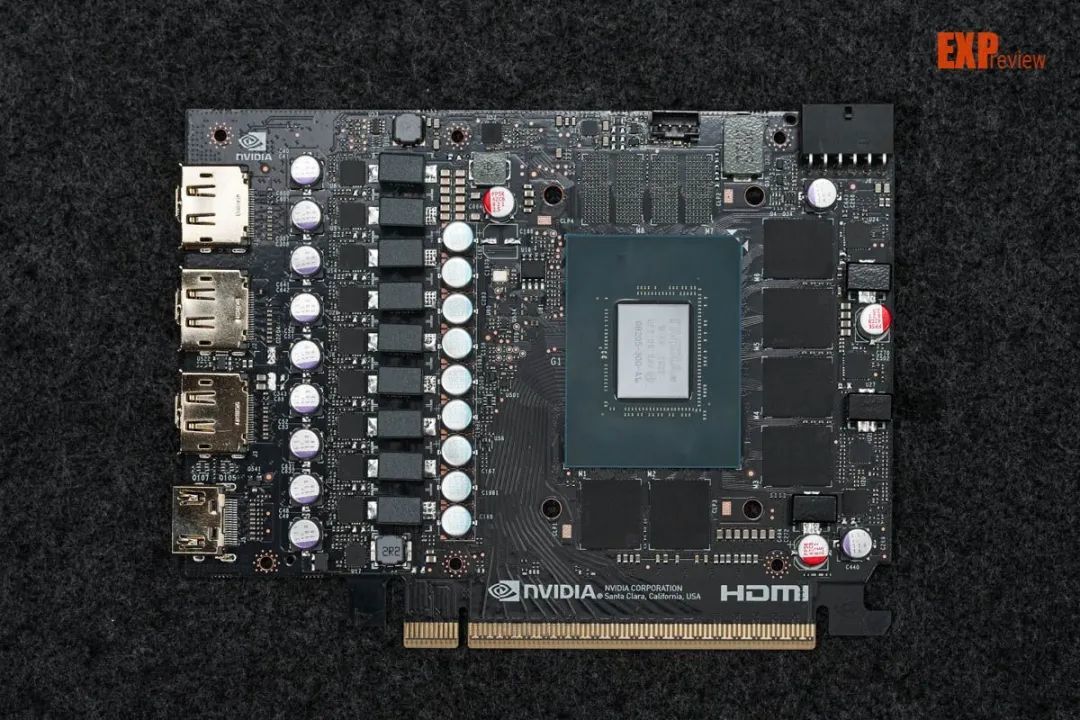 AX电竞叛客 RTX 5070 X3W MAX评测：观感更清爽的纯白2K游戏显卡