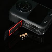 大疆OSMO 360全景相机,搭配致态PRO专业高速存储卡,告别存储不足烦恼!