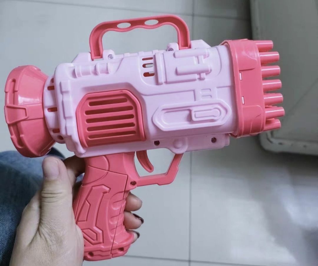 69孔加特林泡泡机:夏日户外玩具