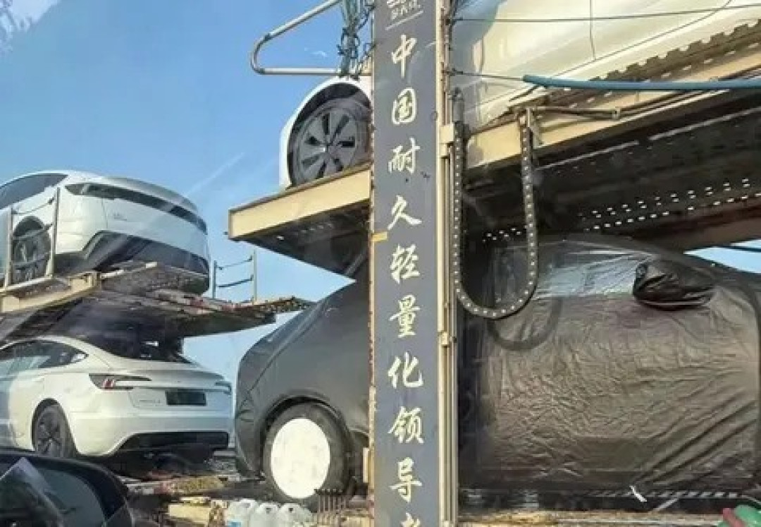 特斯拉Model YL即将亮相,展车已启程,售价或成关注焦点