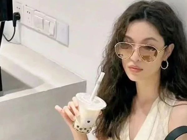 这是我离钟楚曦最近的一次……