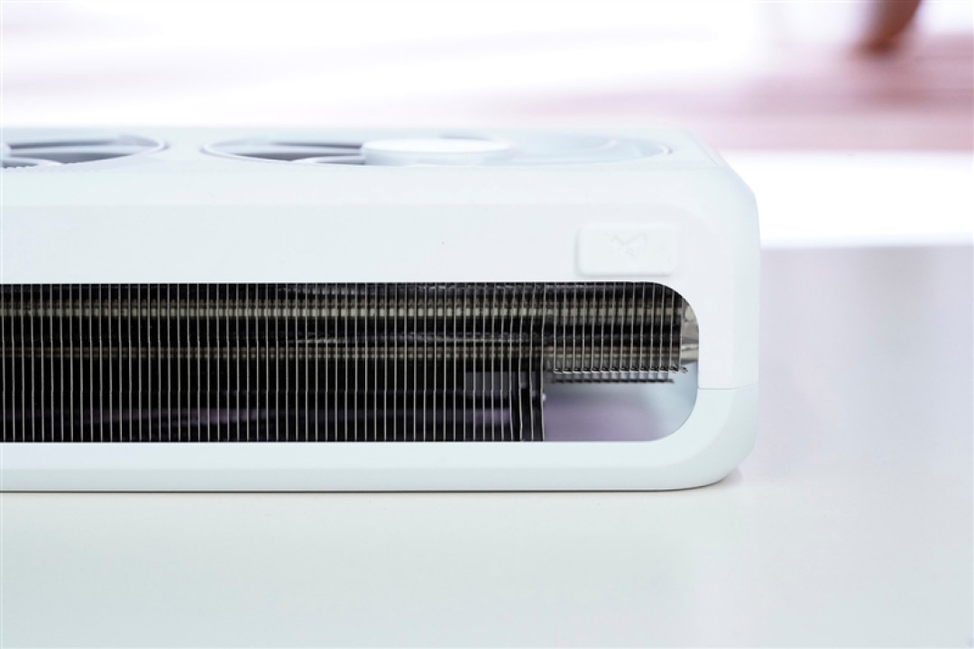 电竞叛客RTX 5070 Ti MAX显卡评测:300W性能释放畅玩4K 隐藏电源线设计海景房绝配