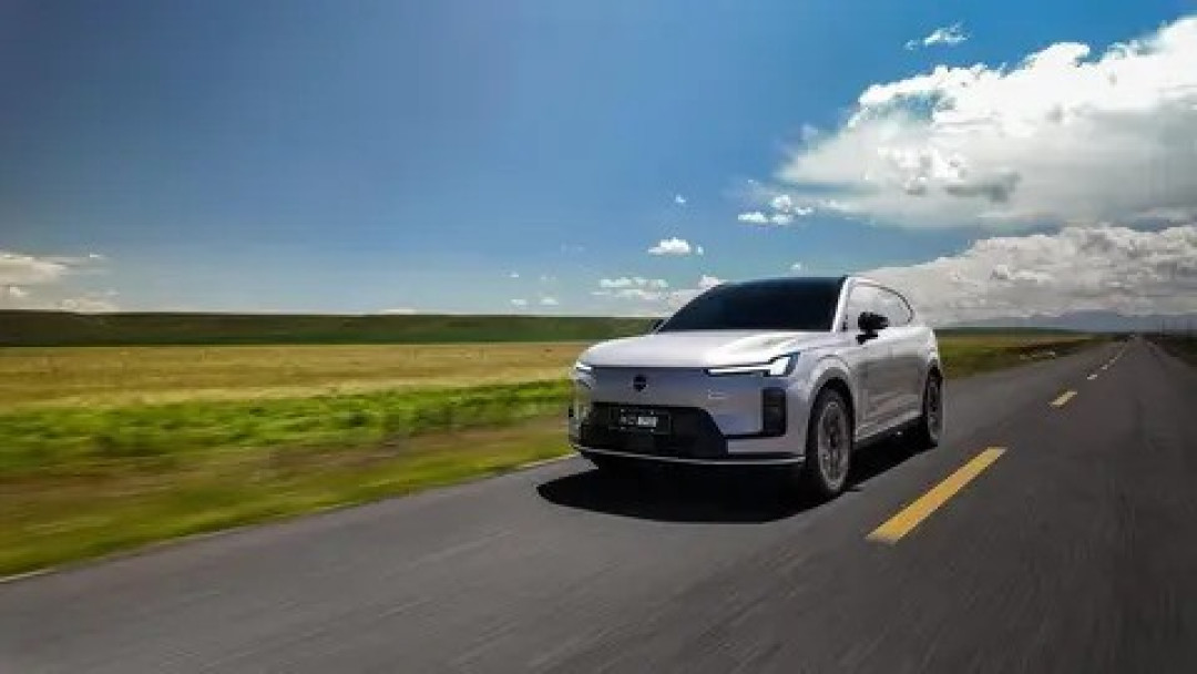 沃尔沃XC70搭载SMA超级混动架构高环测试表现亮眼