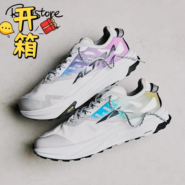  SOAR X ALTRA Mont Blanc Carbon 联名越野跑鞋