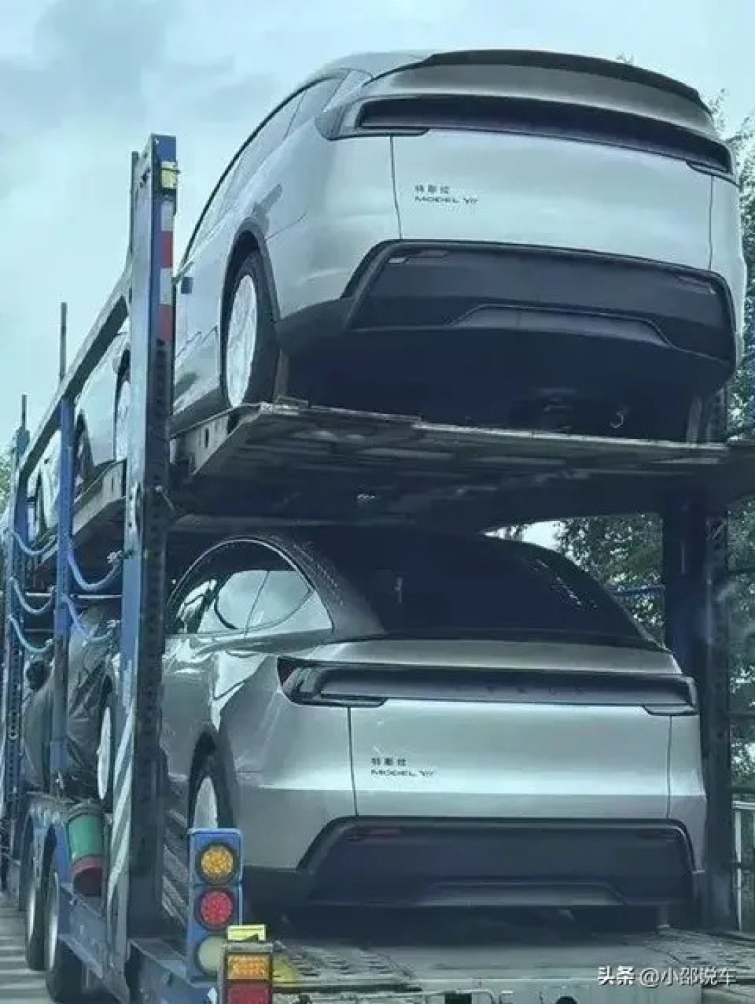 特斯拉Model Y L加长版实车曝光,秋季将上市
