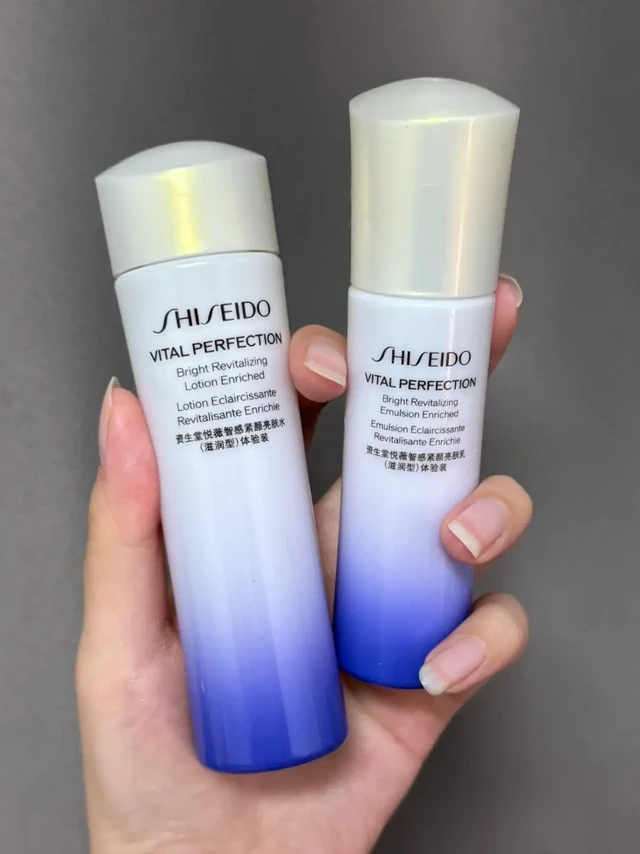 熬夜脸也能透亮发光！资生堂悦薇水乳👀