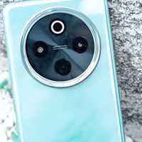 1399元！vivo Y300 Pro携6500mAh大电池+四曲屏杀疯千元机市场