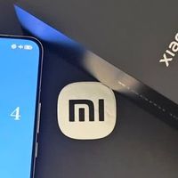 小米15 Ultra：影像旗舰的厚重选择