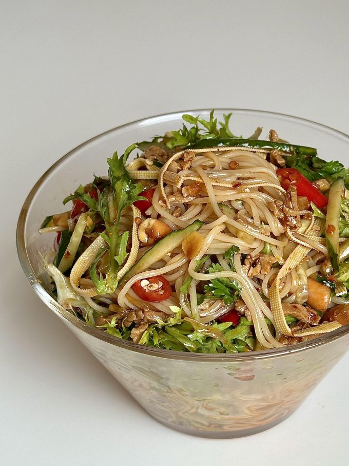 加加酱油食醋怎么样 减盐生抽健康美味凉拌面