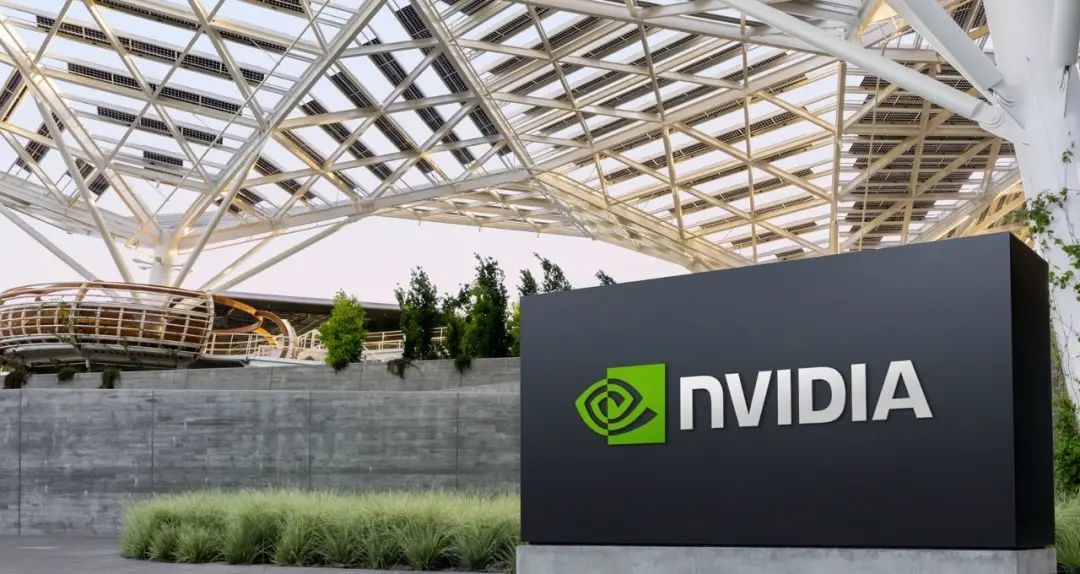 报告显示,NVIDIA Blackwell GPU以行业最高的AI推理性能碾压AMD