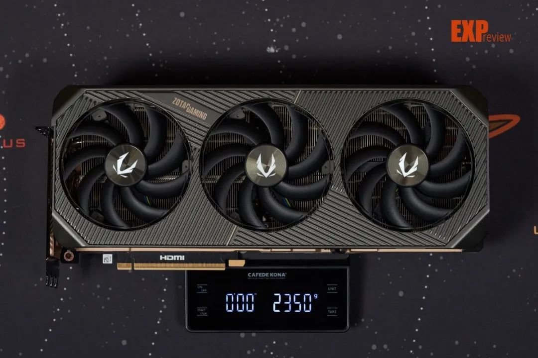 索泰RTX 5090 D v2 SOLID OC显卡评测:原汁原味的顶尖游戏性能体验