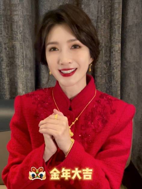 可以去主持春晚了梦金园黄金珠宝的微博视频