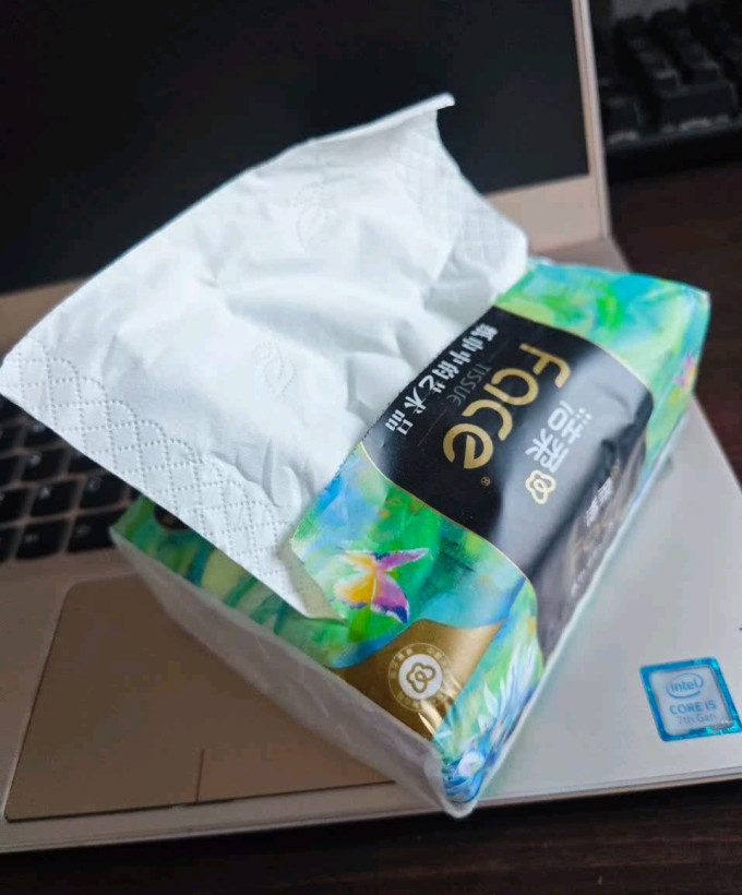 洁柔纸品湿巾
