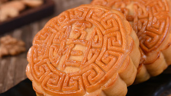 中秋尝鲜必囤！稻香村广式五仁月饼：老字号手艺还原传统中秋味​