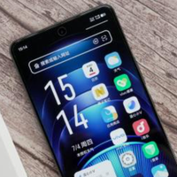 vivo用力过猛，16GB+512GB暴跌1745元，120W+骁龙8Gen3+8T屏