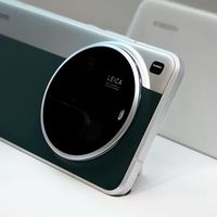 小米15 Ultra：一英寸底+2亿长焦，这次要“干翻”单反？