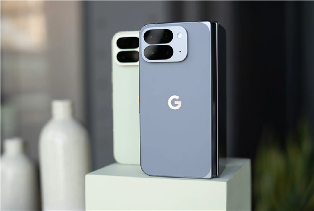 全球首款防尘折叠屏!谷歌Pixel 10 Pro Fold发布:12900元起