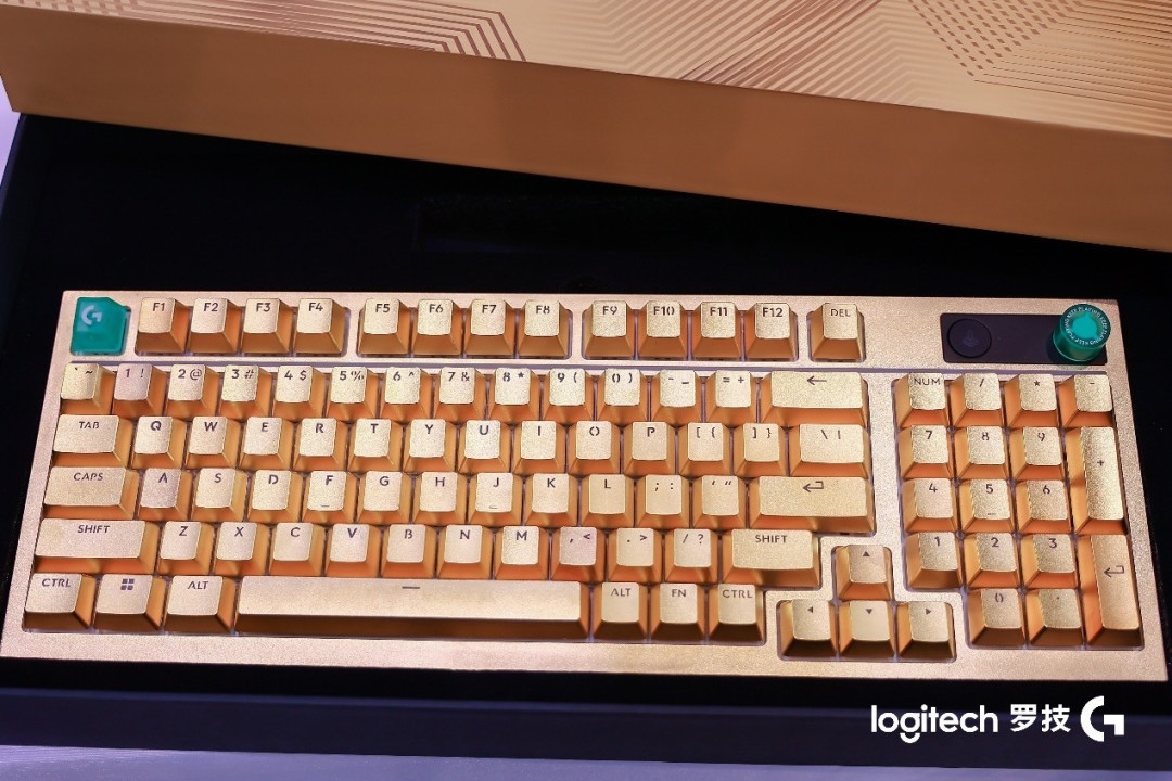 京东罗技首推综艺新品直播发布会 全球首发G316X闪逸龙8K客制化键盘