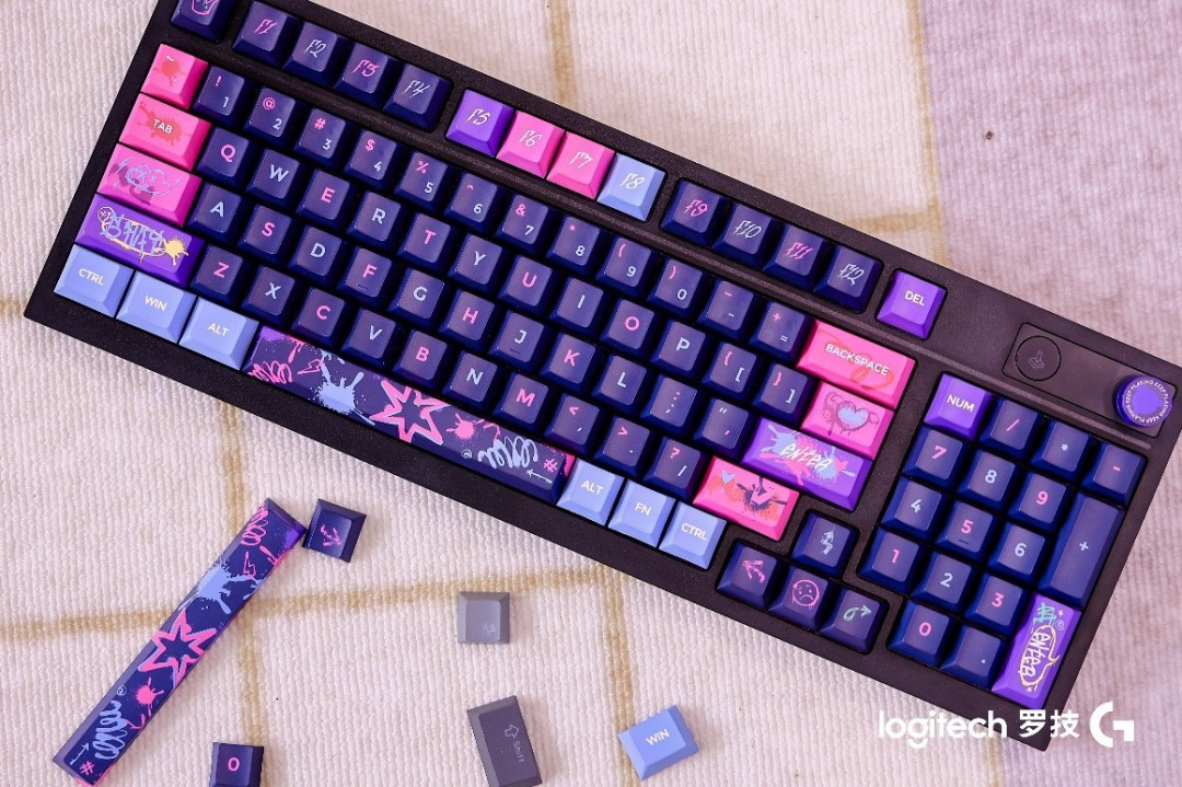 京东罗技首推综艺新品直播发布会 全球首发G316X闪逸龙8K客制化键盘