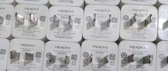 大量OPPO充电头流入闲鱼，7元3个还包邮，最大功率20W